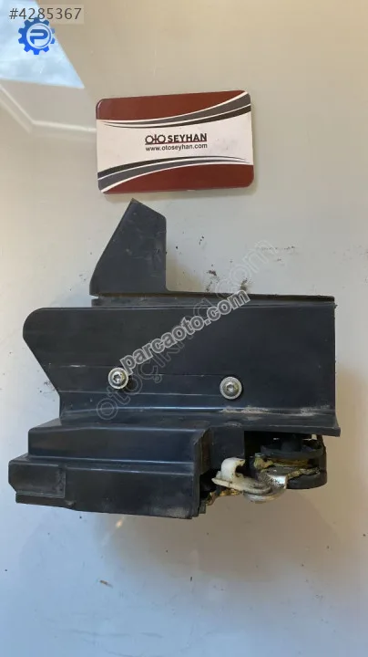 825024490RB renault symbol 2013 -2020 sağ arka kapı kilidi