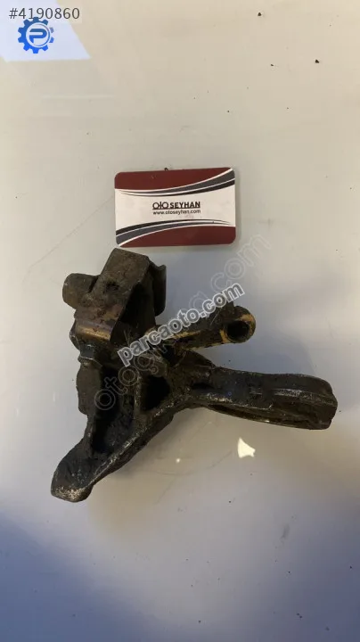 1H0199353D golf 3 4 caddy polo classic şanzıman kulağı braketi 1H0199353D golf 3 4 caddy polo classic şanzıman kulağı braketi