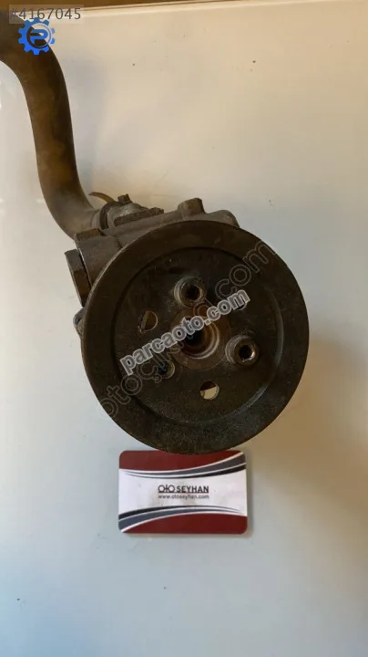 1998 volkswagen polo classic direksiyon pompası ve kasnağı 1998 volkswagen polo classic direksiyon pompası ve kasnağı