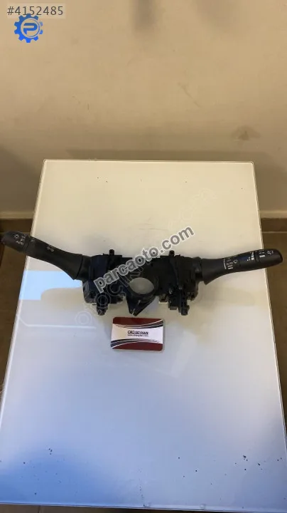 15Y06SN2 Nissan Qashqai j 11 silecek sinyal kolu