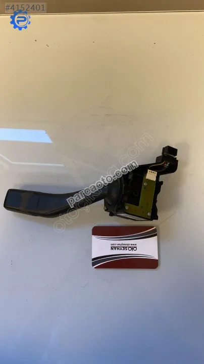 1K0953513 volkswagen caddy 2007 sinyal kolu