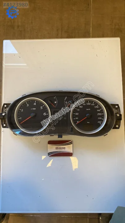 21650176-1 renault symbol 2012 1.2 kilometre saati