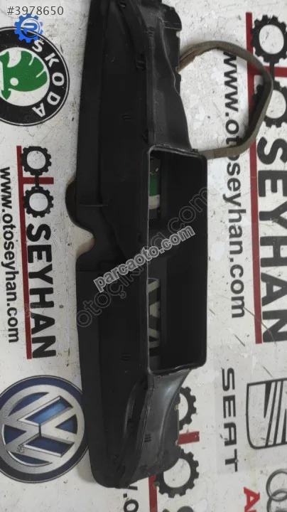 5K1819081 Golf 6 Kalorifer kazanı üst hava çıkış kanalı