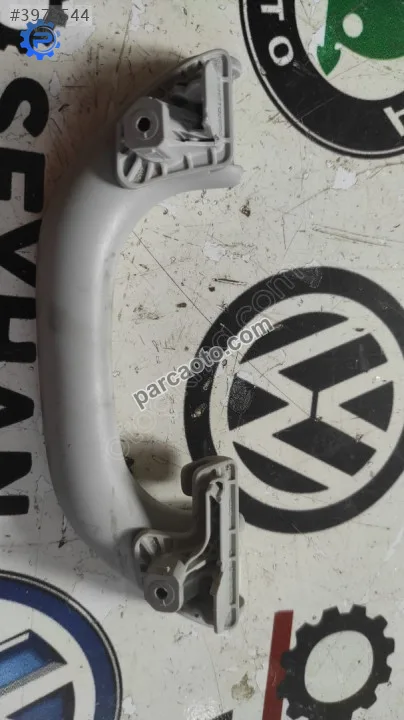 1K0857607N vw Golf 6 arka tavan tutamağı