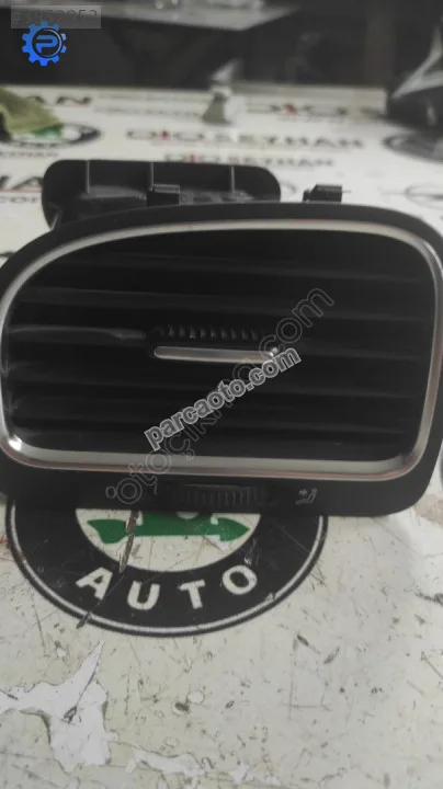 5K0819709 Golf 6 Sol Göğüs Havalandırma ızgarası difüzör