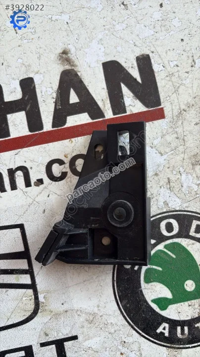 1K1623633 vw tiguan 2015 kaput açma kolu braketi