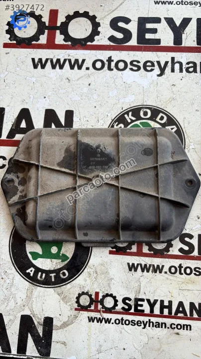 5N0819430 vw tiguan 2015 cam eleği alt kapağı