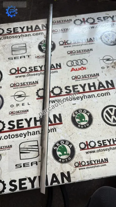5N0837475E vw tiguan 2015 sol dış sıyırıcı fitil