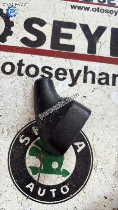 1K0858548 vw tiguan 2015 dikiz aynası sensör kapağı sağ