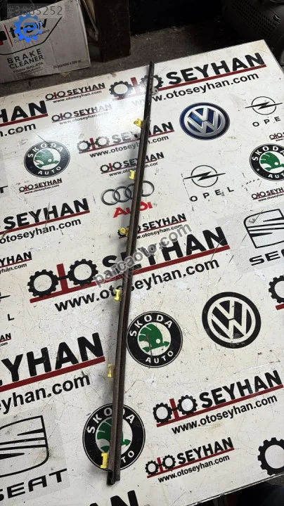 toyota corolla efsane kasa ön sağ kapı dış sıyırcı fitil