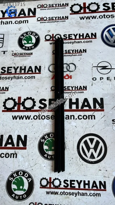 9823196580 Opel corsa f 2023 sağ arka kapı iç sıyırıcı fitili