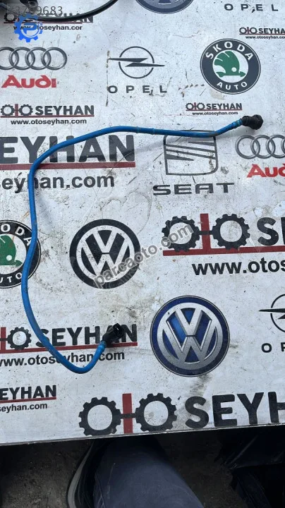 3Q0201294 Passat b8.5 b8 süperb 1.6 dizel yakıt geri dönüş borusu