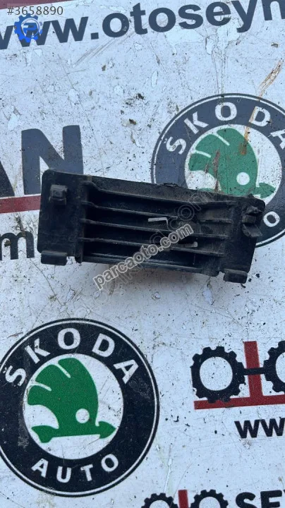 5Q0820769 Passat b8.5 b8 audi a3 seat leon klima borusu braketi