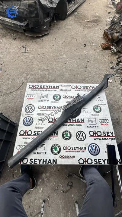 3G0853372L Passat b8.5 b8 sağ marşbiyel iç kaplaması kaplama