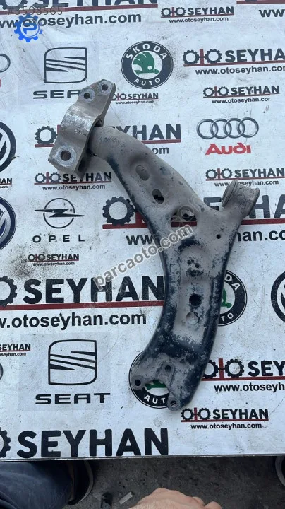 1K0407166C tiguan 2010-2015 sağ ön tabla