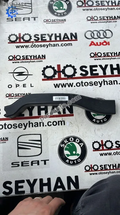 3G0864255 passat b8.5 orta konsol iç havalandırma kanalı borusu