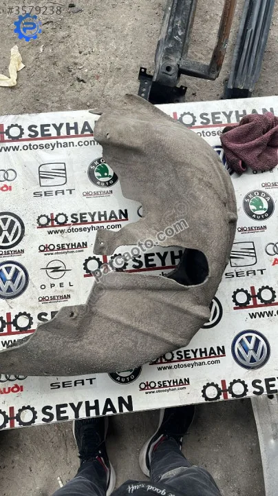 Golf 6 sağ arka davlumbaz