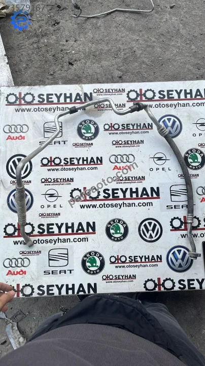 1K0820748FD golf 6 jetta a3 klima borusu (büküğü var)