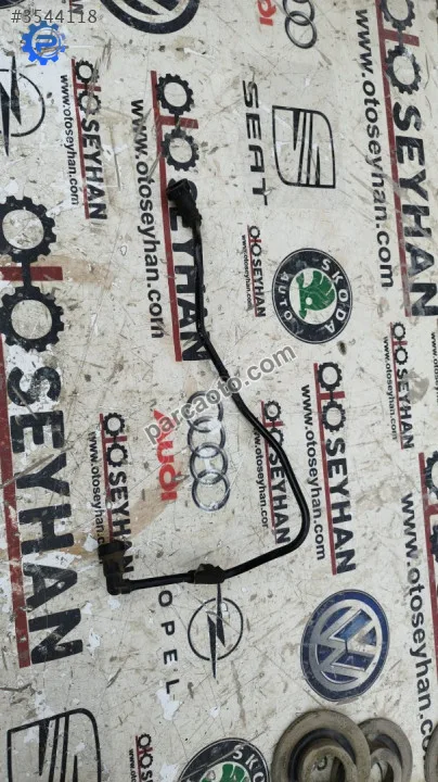 5Q0201293R Skoda Octavia dgt dizel yakıt borusu siyah