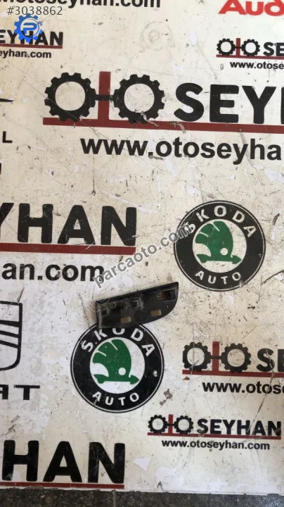 5K1858418 Volkswagen Golf 6 göğüs orta çıtası