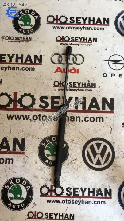 5K6827550D Volkswagen Golf 6 bagaj kapağı sol amortisörü