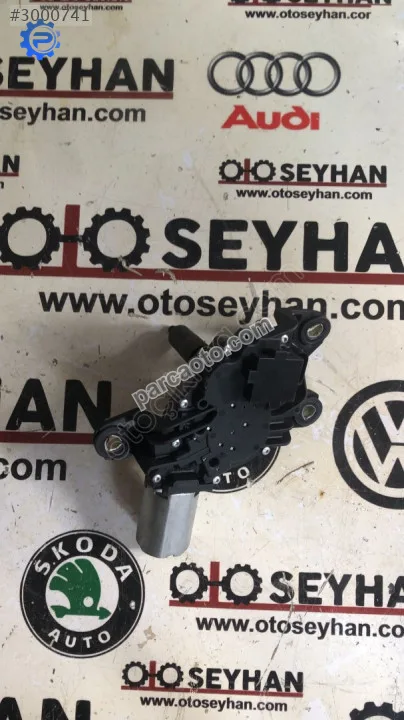 5K6955711B Volkswagen Golf 6 arka cam silecek motoru
