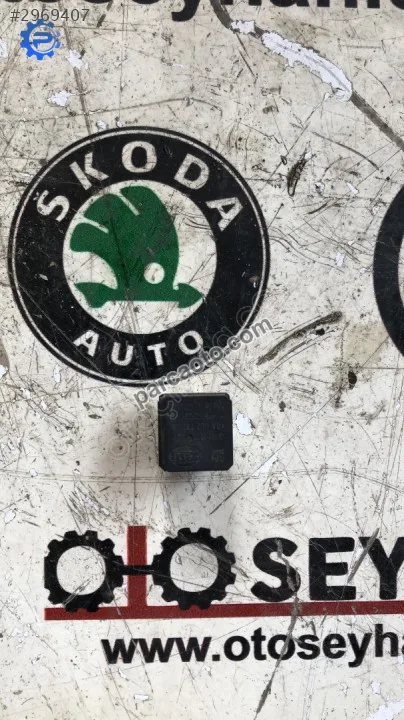 13171831 Opel Corsa D 1.3 dizel 4 ayaklı siyah role 13171831 Opel Corsa D 1.3 dizel 4 ayaklı siyah role