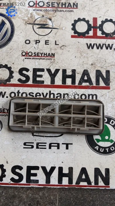 Opel Corsa D bagaj havalandırma ızgarası