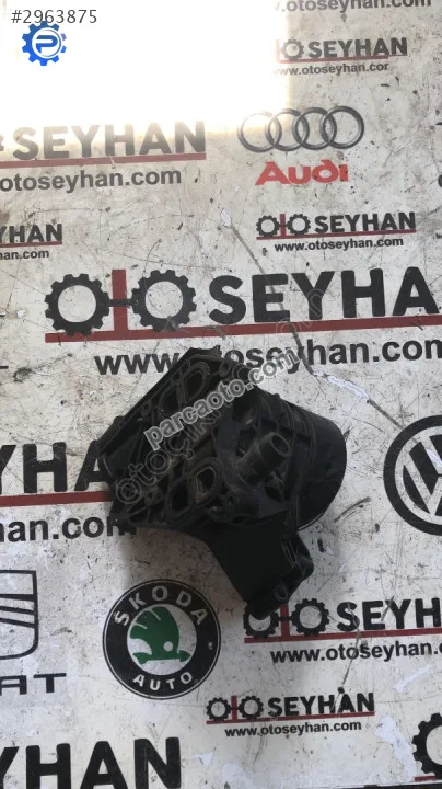 03N115389A Passat b8 dcx yağ filtresi kütüğü