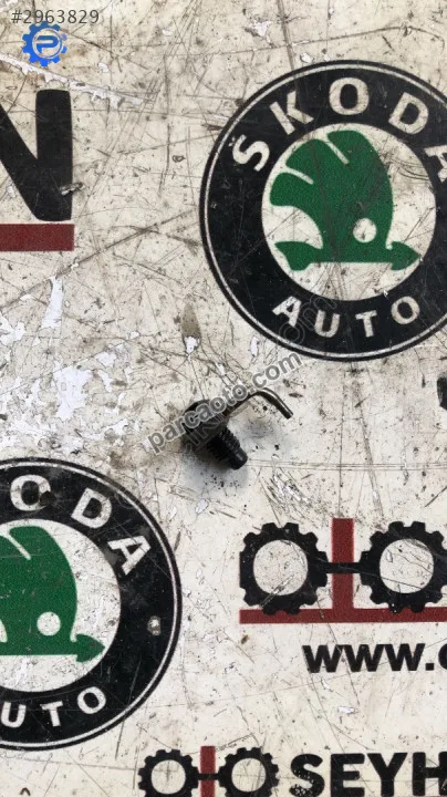 Passat b8 dcx krank mili yağlama memesi