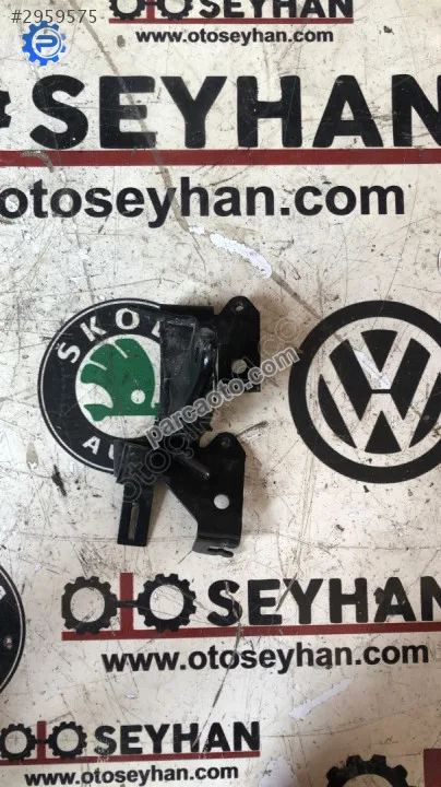 04L131552 Passat b8 dcx yakıt hortumu tutucu braketi