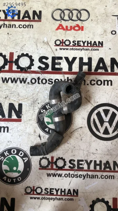 04L122073D Passat b8 dcx yardımcı su pompası hortumu