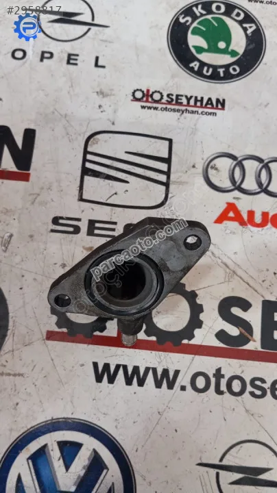 Opel Astra J 1.6 dizel motor su borusu flanşı