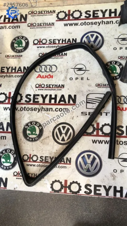 469663017 Opel Corsa D ön sağ kapı cam çerçeve fitili