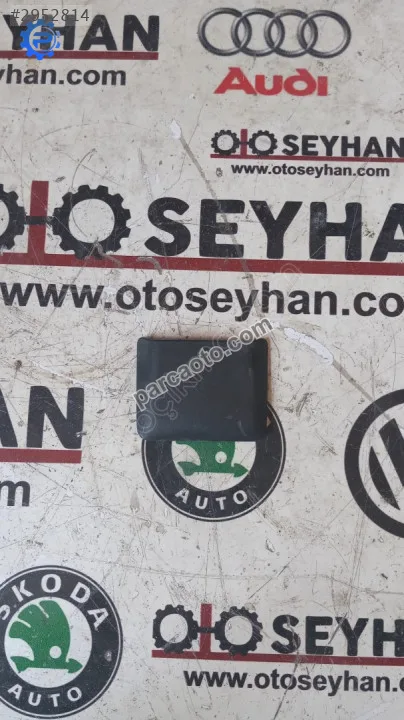 13248311 Opel Corsa D arka koltuk vida kapağı