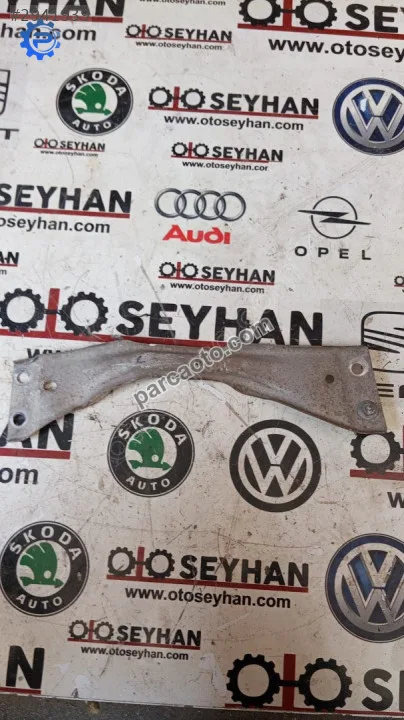 Volkswagen Passat B7 alt şase demiri