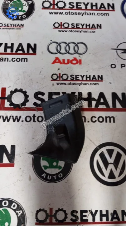 6Q0819894B Volkswagen Polo 2017 sol arka ayak havalandırma ucu