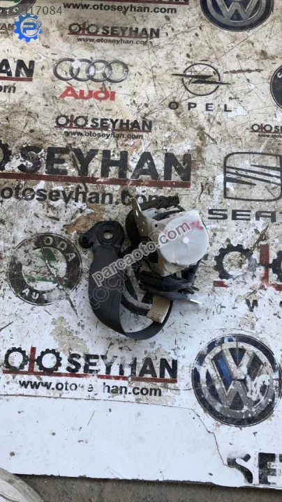 H073818 Toyota Yarıs 2015 arka sol emniyet kemeri