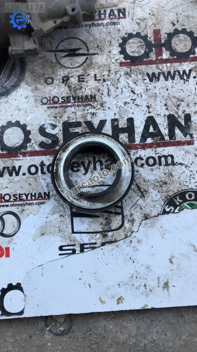 5Q0412249 Seat Leon 2015 ön amortisör üst kulesi
