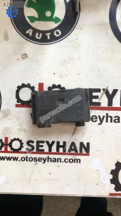 5Q0201449 Seat Leon 2015 alt yakıt boruları tutucu