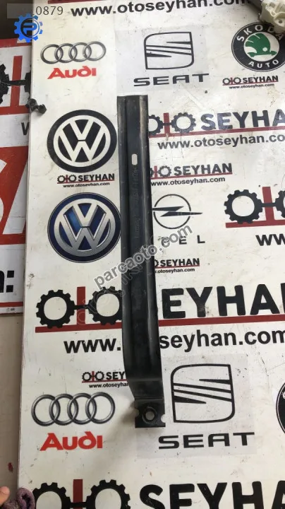 5Q0201656 Seat Leon 2015 yakıt deposu tutucusu