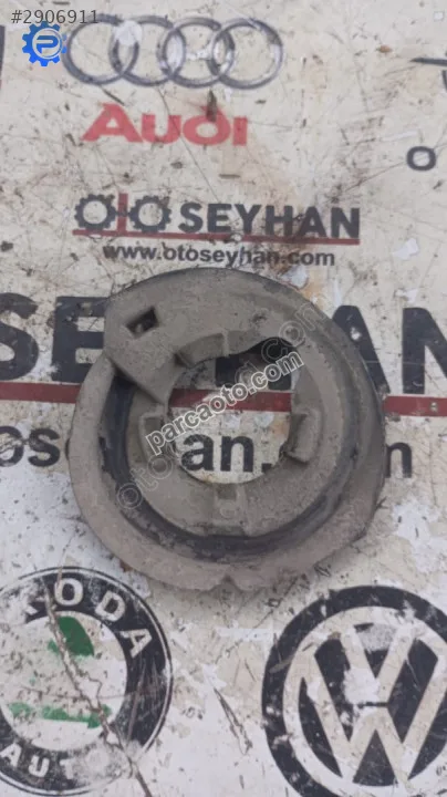 48158-0D020 Toyota Yaris 2015 ön helezon alt lastiği