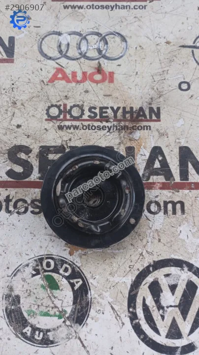 Toyota Yaris 2015 ön amortisör sağ üst kulesi