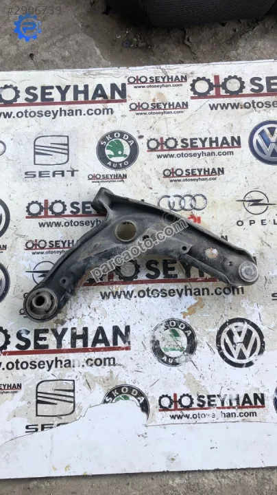 Toyota Yarıs 2015 ön sol salıncak
