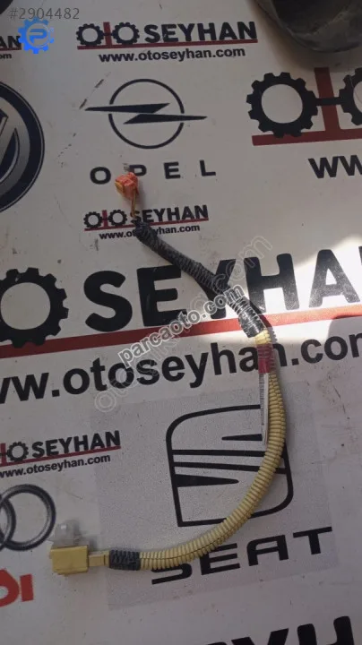 821400D050B Toyota Yaris 2015 yolcu Airbag fişi kablosu