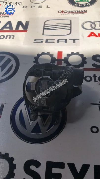 81220-02110 Toyota Yarıs 2015 sis farı