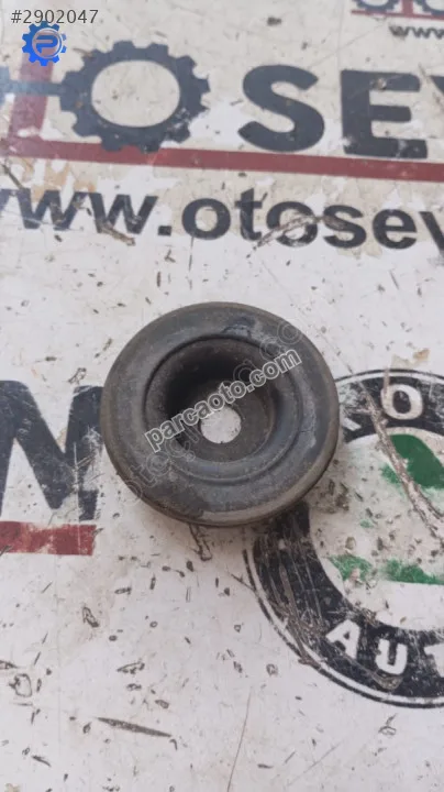 Toyota Yaris 2012 ön amortisör üst pulu