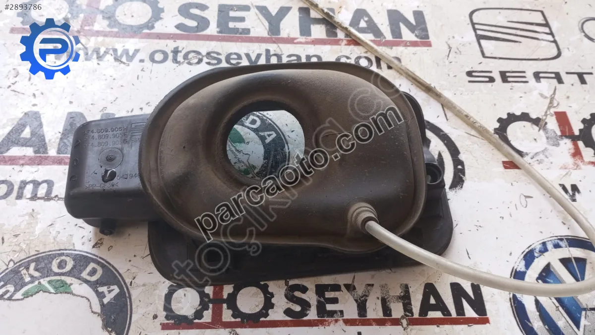 5F4809905H Seat Leon 2015 depo kapağı içi
