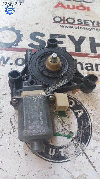 5Q0959802E Seat Leon 2015 ön sağ kapı cam motoru