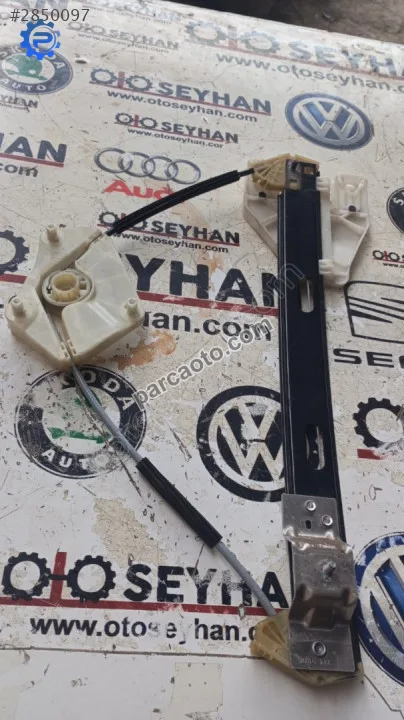 Seat Leon arka kapı cam krikosu sağ